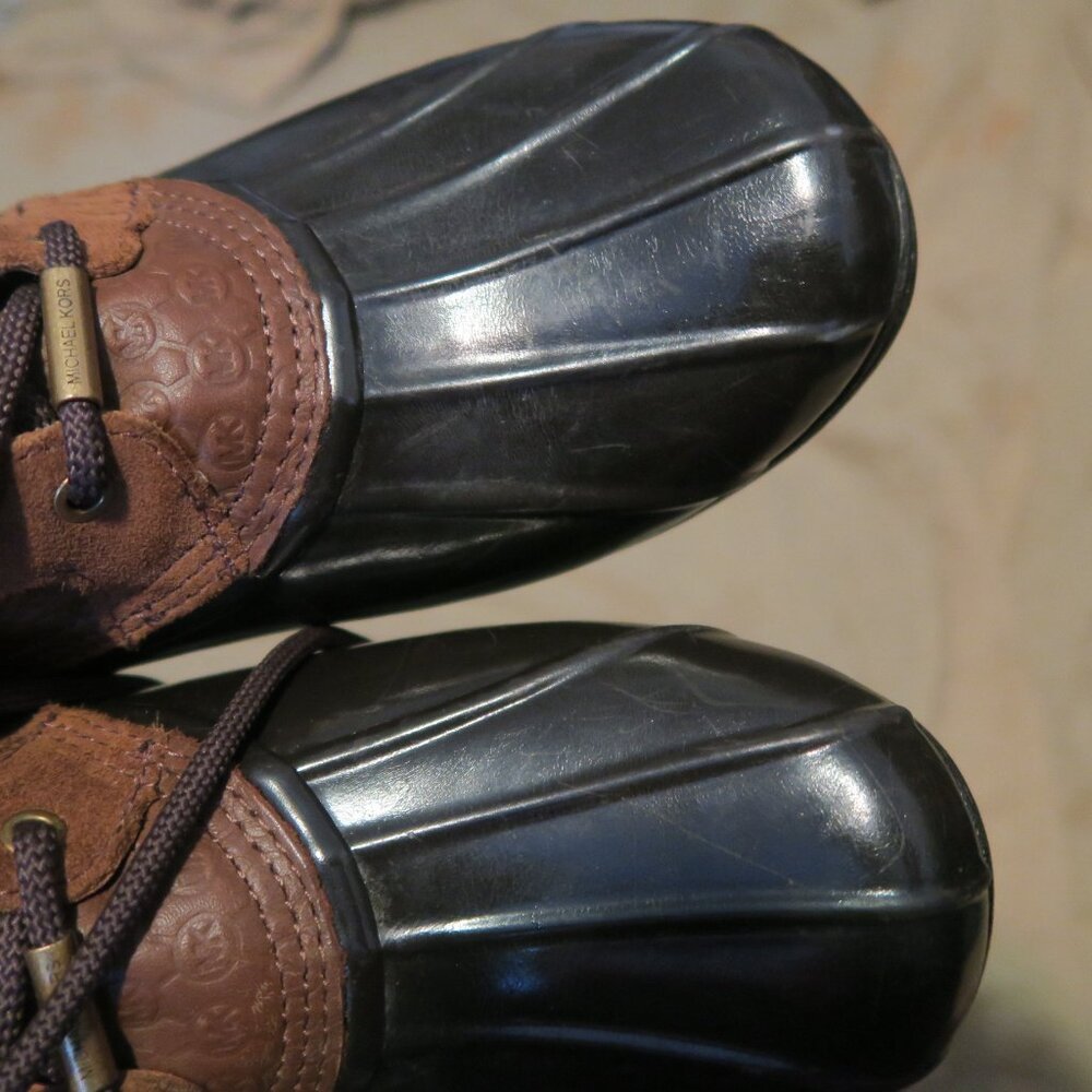 Michael Kors Easton MK Logo Leather Waterproof Rain Booties Ankle Boots Shoes 9 - Picture 7 of 10